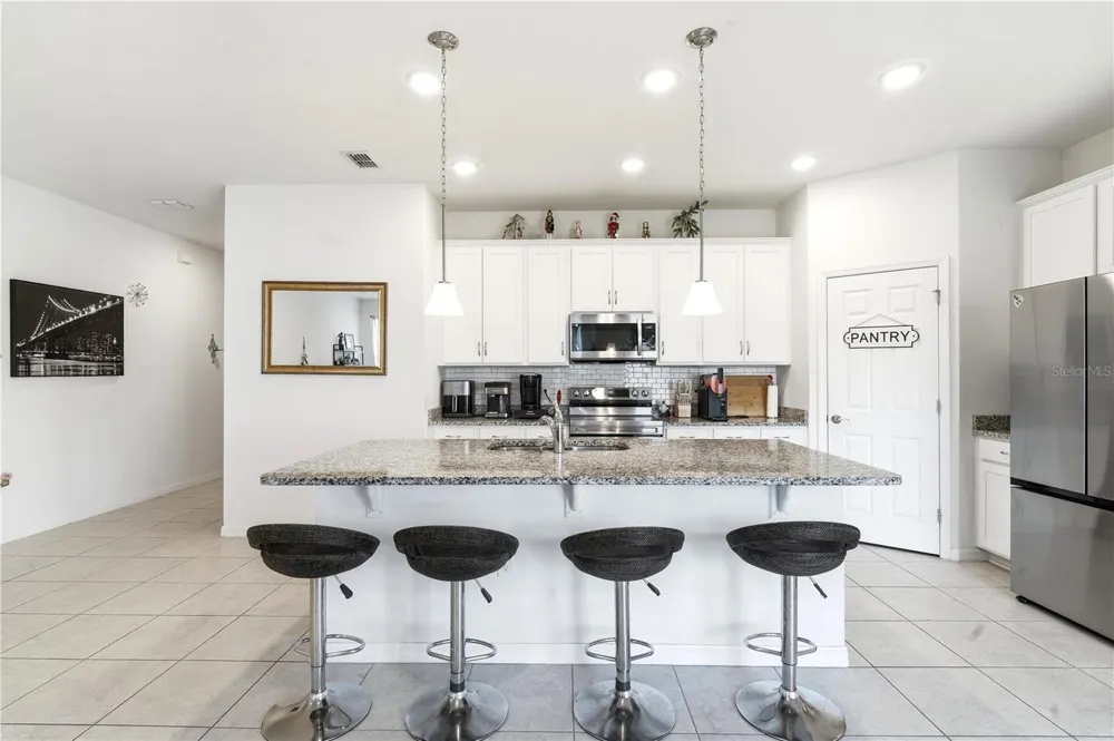24409 SUNNYS HALO WAY Sorrento, FL 32776