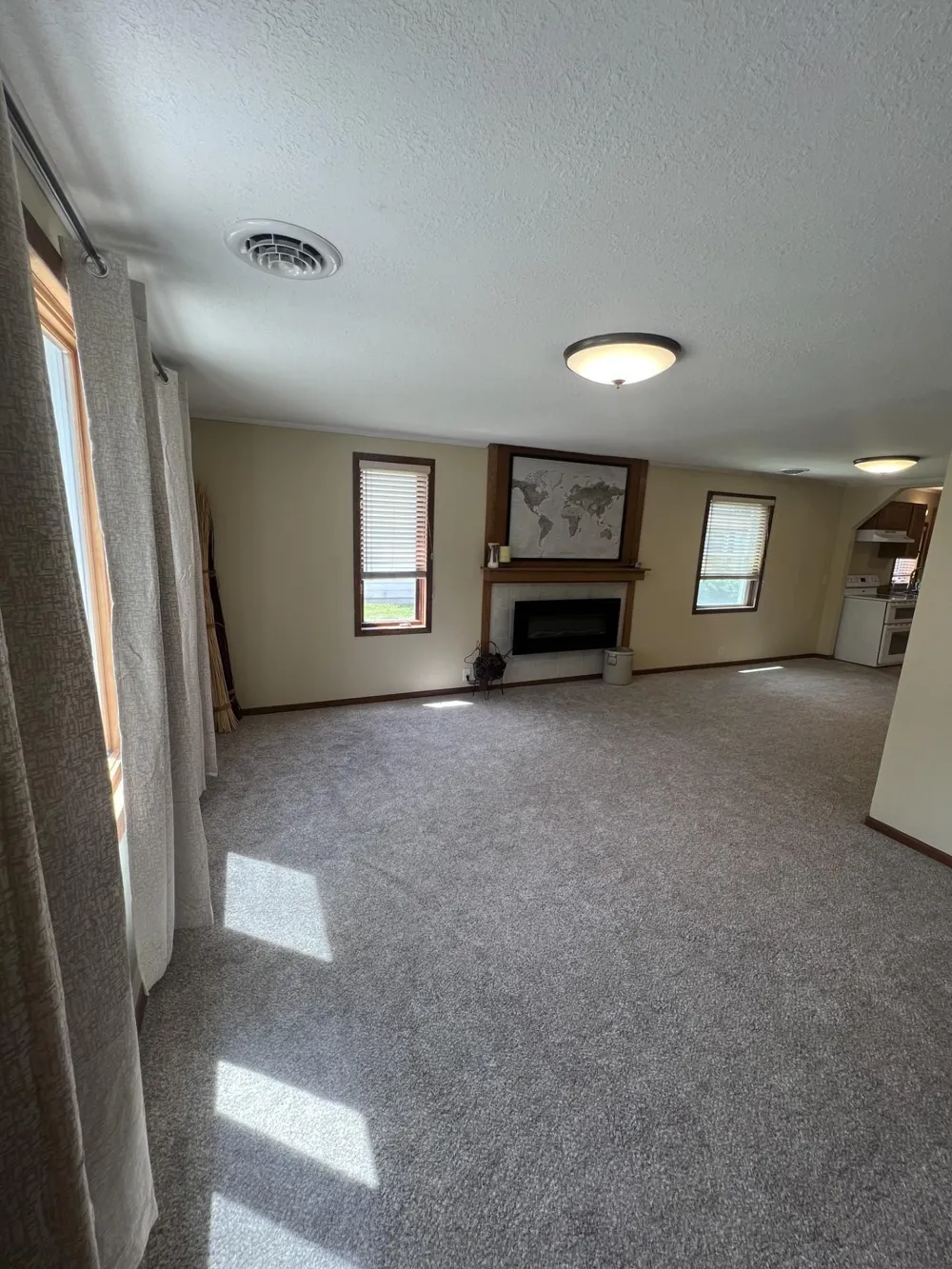 214 E Main Street Belle Plaine, MN 56011