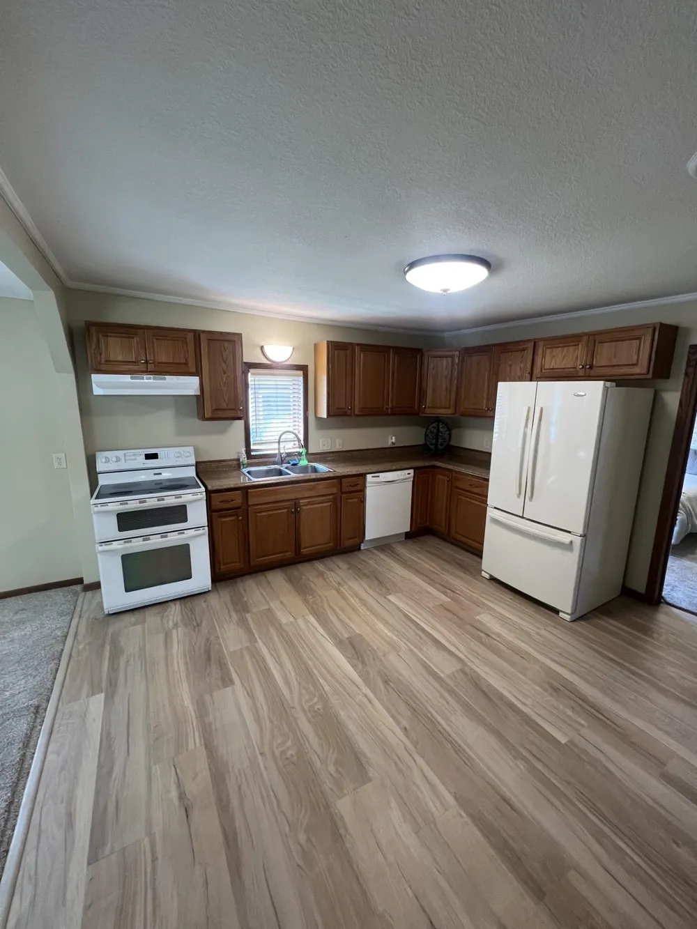 214 E Main Street Belle Plaine, MN 56011