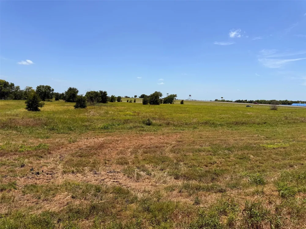 12101 US Highway 175 Kemp, TX 75143