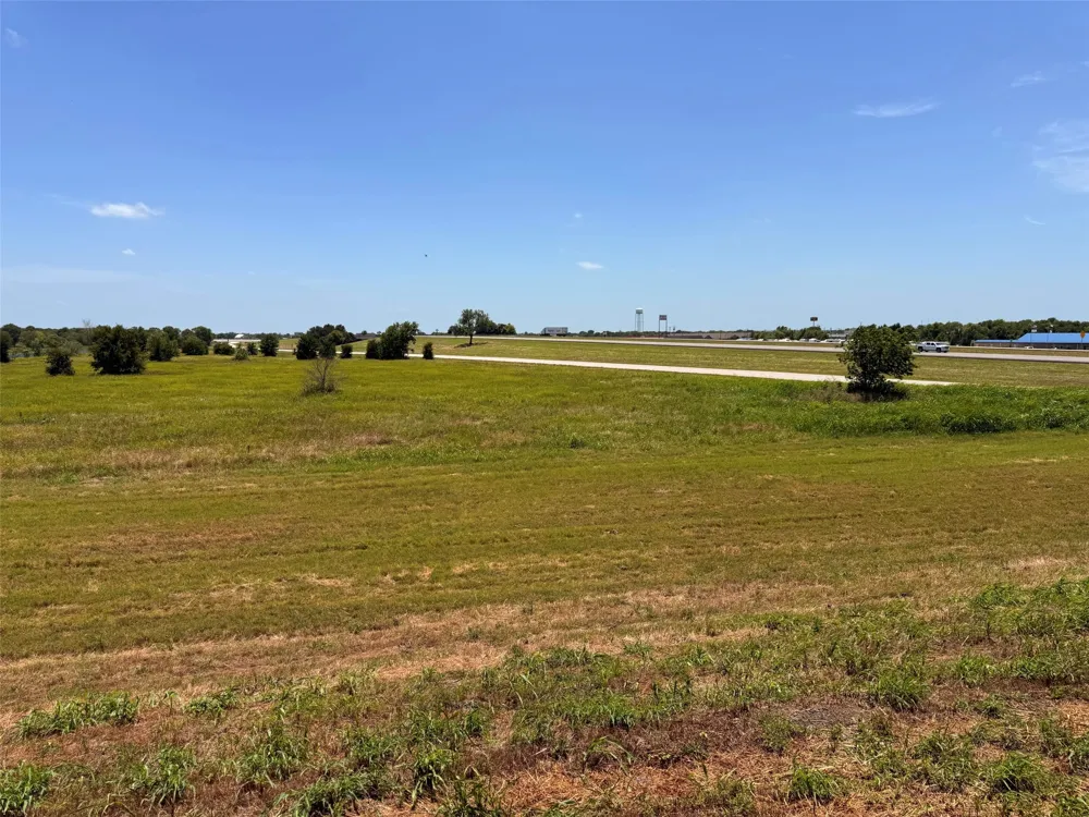 12101 US Highway 175 Kemp, TX 75143