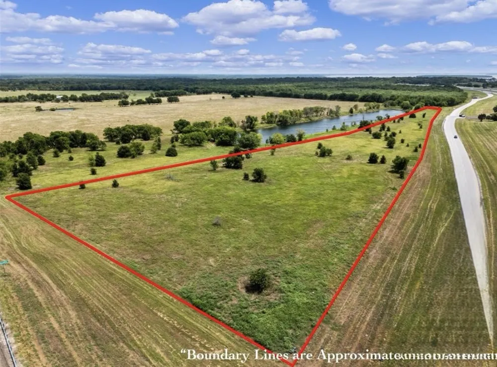 12101 US Highway 175 Kemp, TX 75143