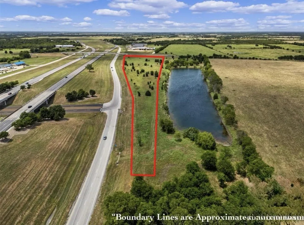 12101 US Highway 175 Kemp, TX 75143