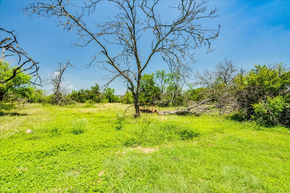 123 Crossroads Drive Dale, TX 78616