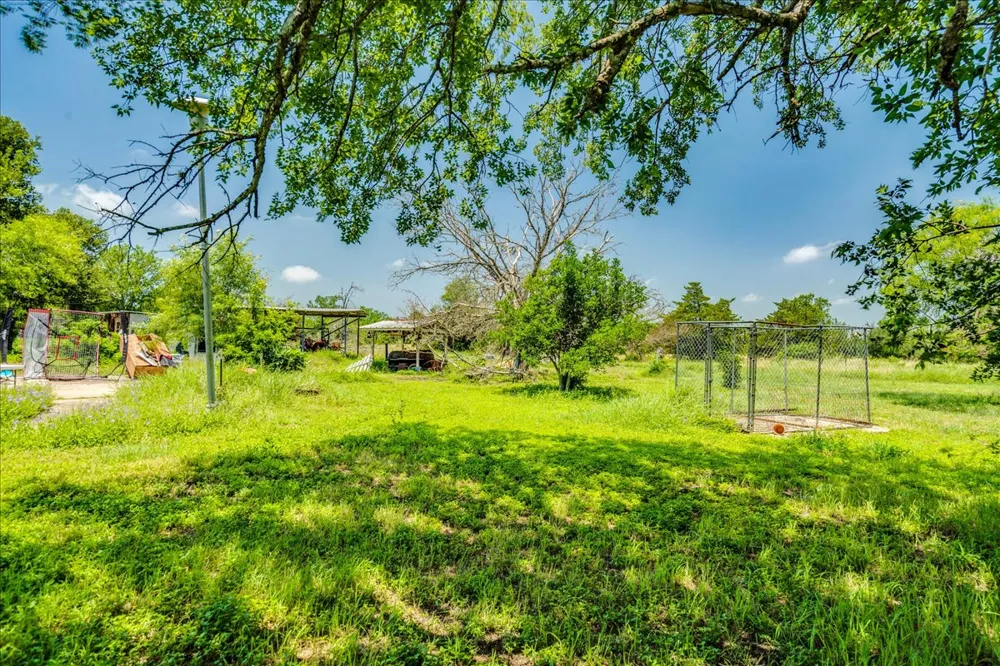 123 Crossroads Drive Dale, TX 78616