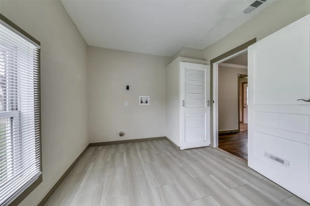 5610 Lyons Road Garland, TX 75043