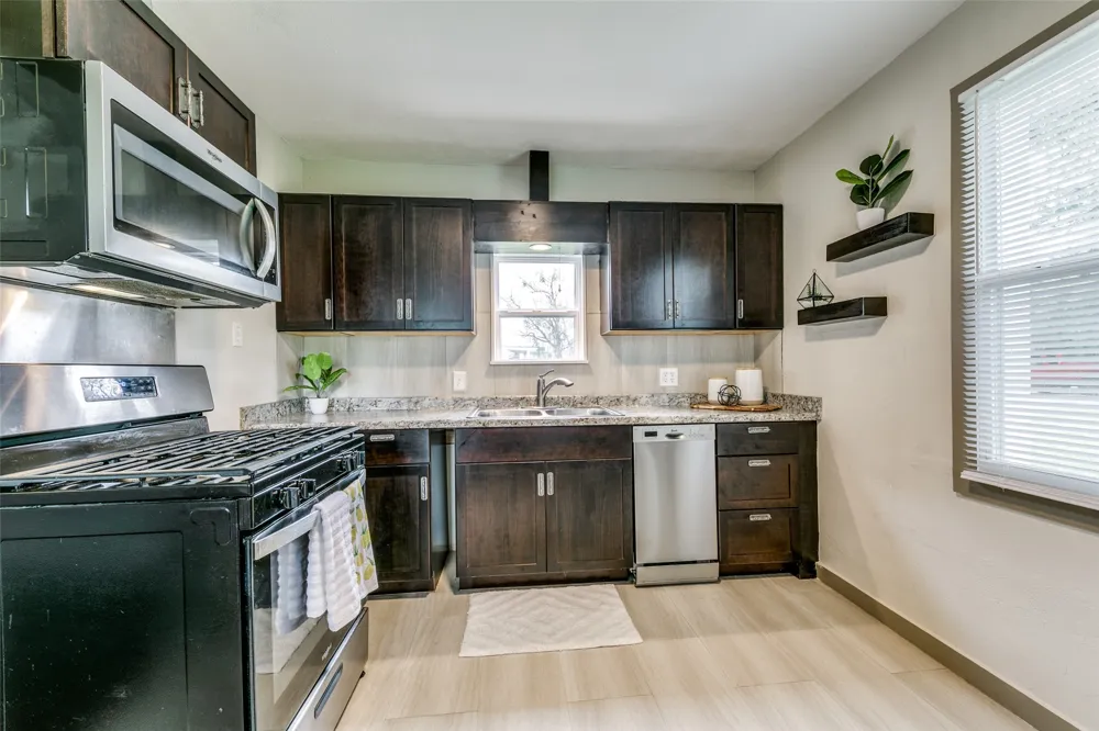 5610 Lyons Road Garland, TX 75043