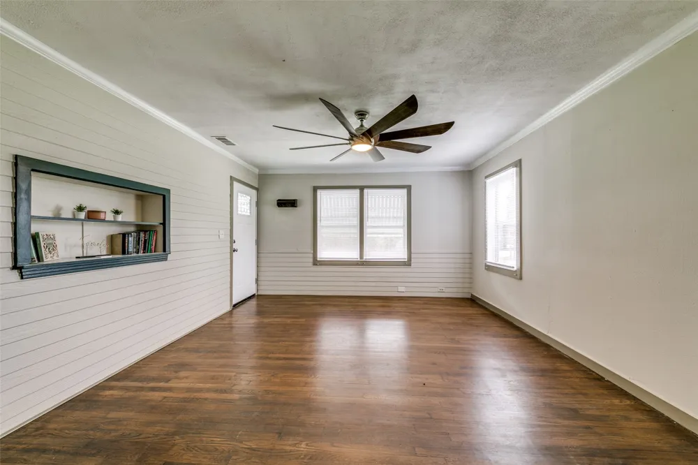 5610 Lyons Road Garland, TX 75043