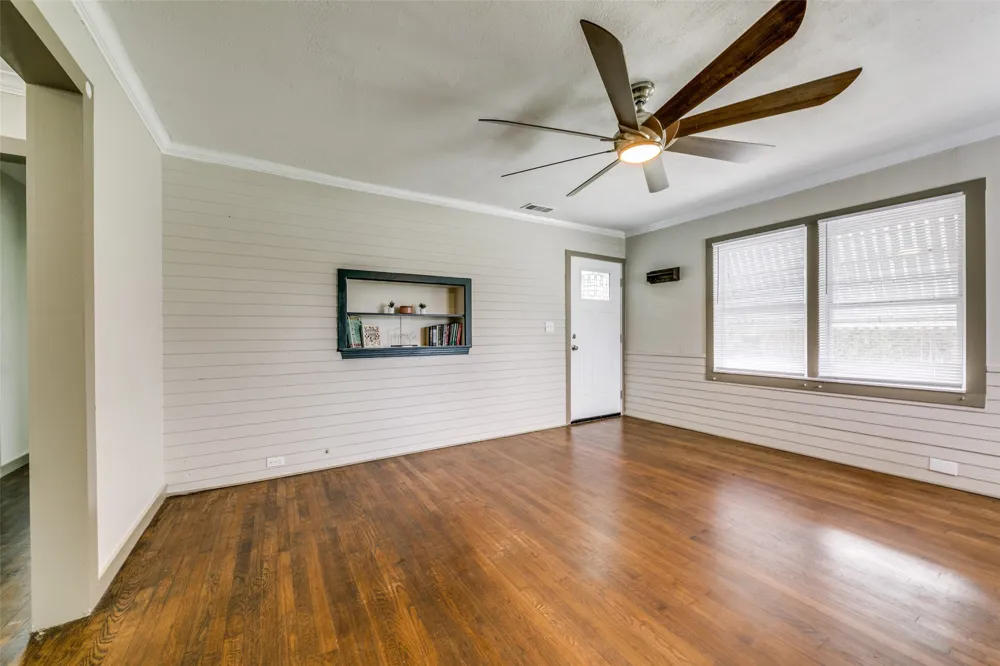 5610 Lyons Road Garland, TX 75043
