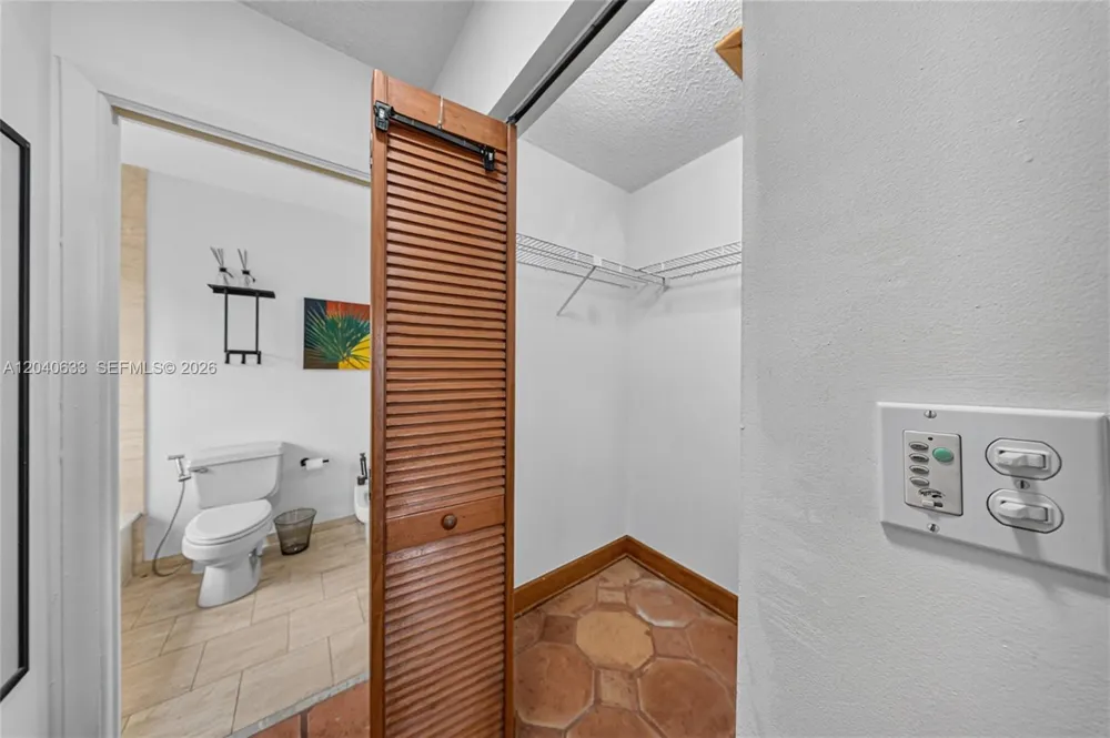 15307 SW 52nd Ter Miami, FL 33185