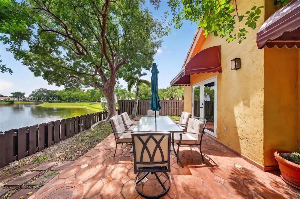 15307 SW 52nd Ter Miami, FL 33185
