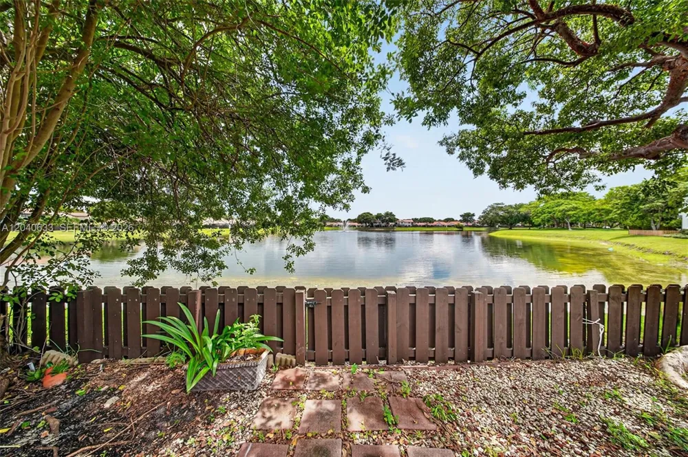15307 SW 52nd Ter Miami, FL 33185