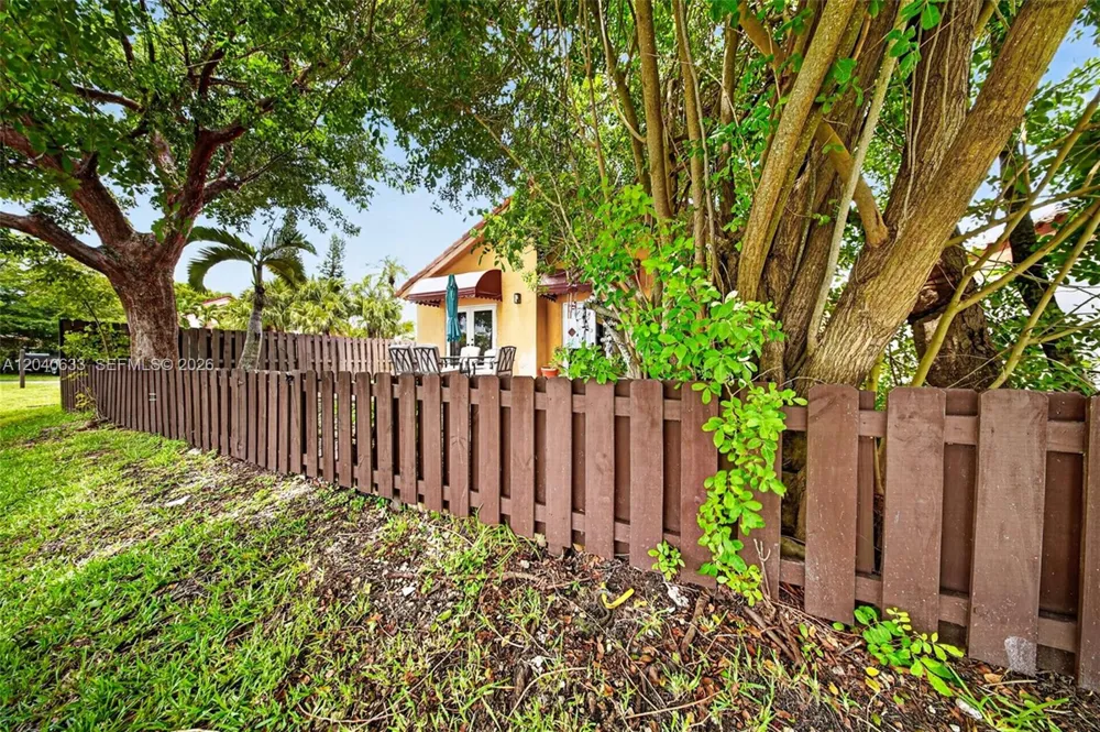 15307 SW 52nd Ter Miami, FL 33185