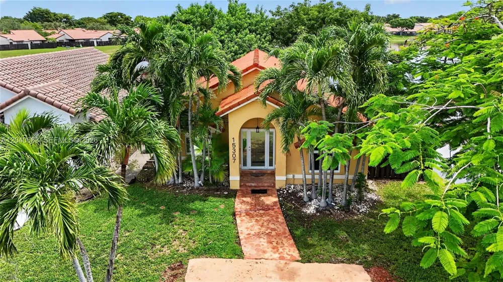 15307 SW 52nd Ter Miami, FL 33185