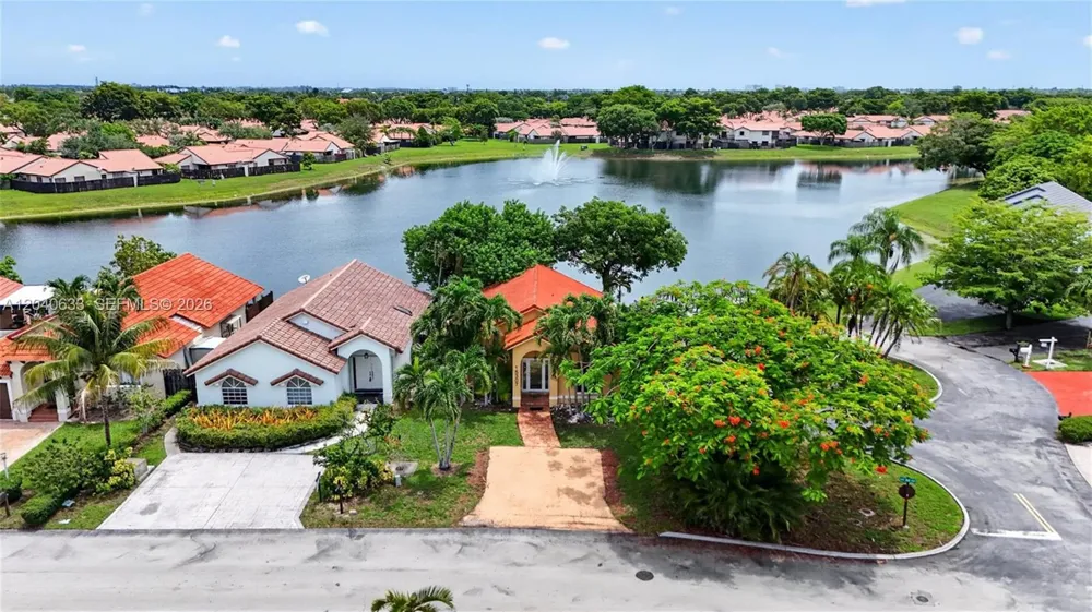 15307 SW 52nd Ter Miami, FL 33185