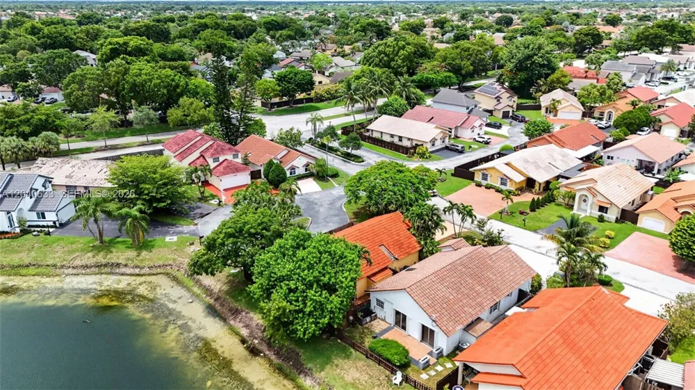15307 SW 52nd Ter Miami, FL 33185