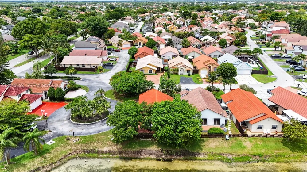 15307 SW 52nd Ter Miami, FL 33185