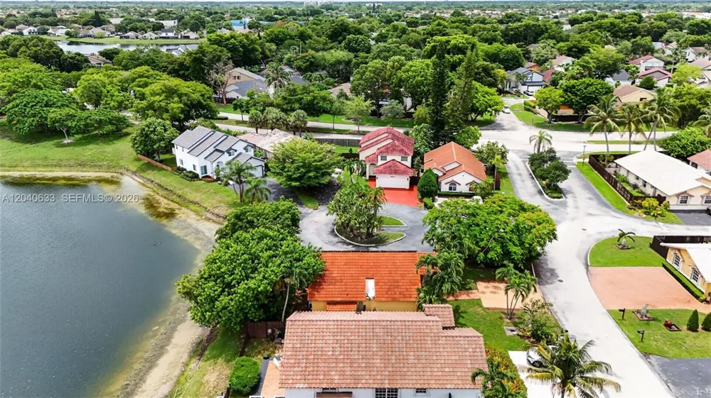 15307 SW 52nd Ter Miami, FL 33185