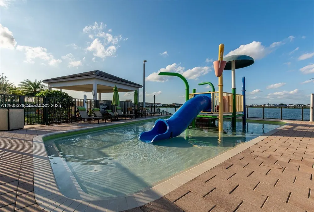 15841 NW 91st Ct Miami Lakes, FL 33018