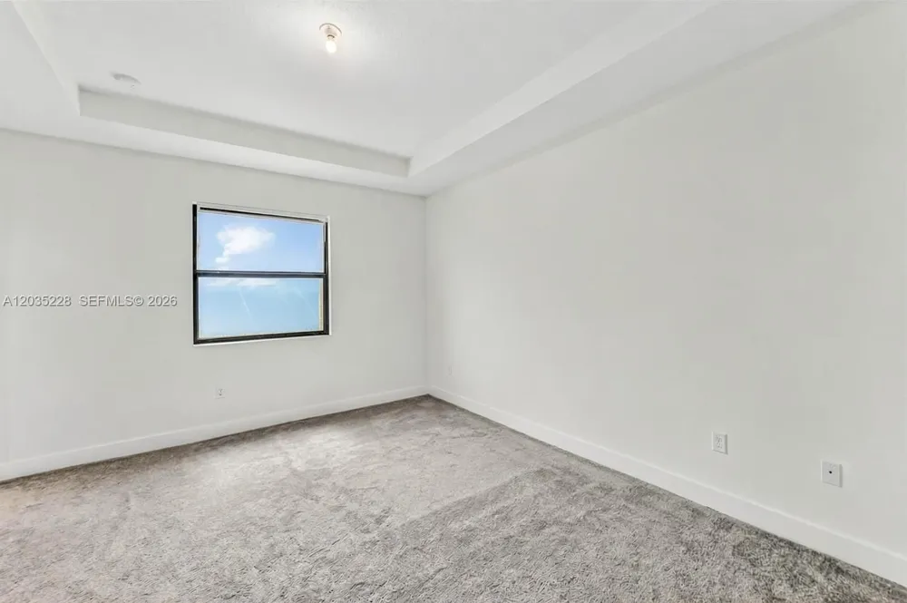 15841 NW 91st Ct Miami Lakes, FL 33018