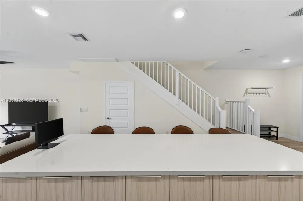 15841 NW 91st Ct Miami Lakes, FL 33018