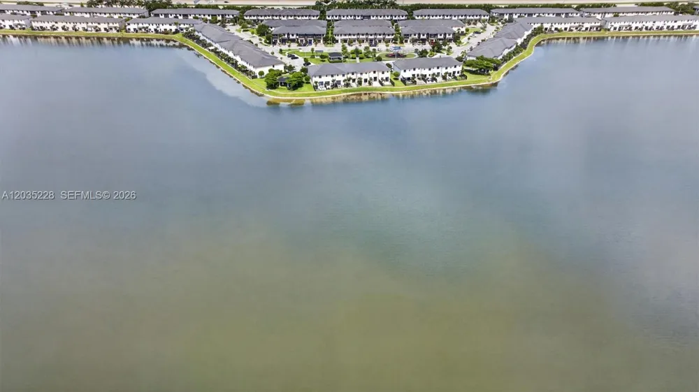 15841 NW 91st Ct Miami Lakes, FL 33018