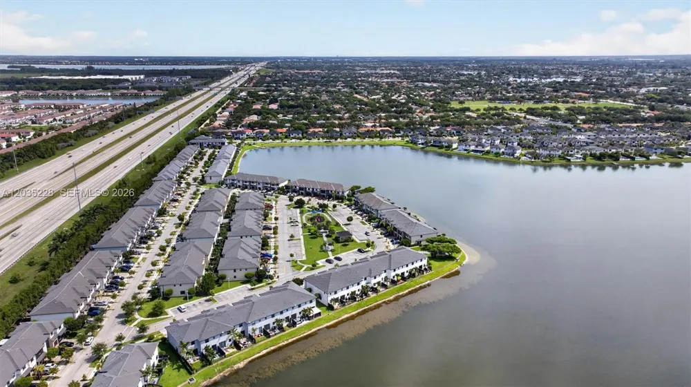 15841 NW 91st Ct Miami Lakes, FL 33018