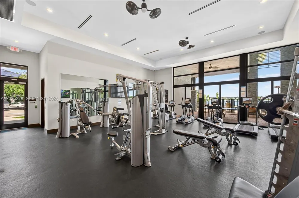 15841 NW 91st Ct Miami Lakes, FL 33018