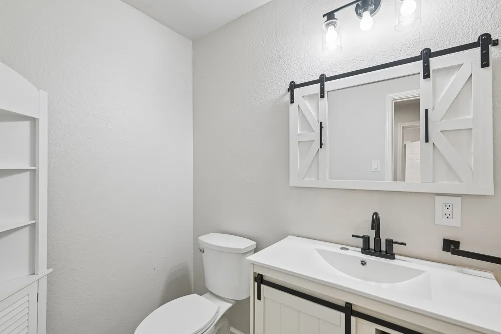 511 Commerce Street Kemp, TX 75143