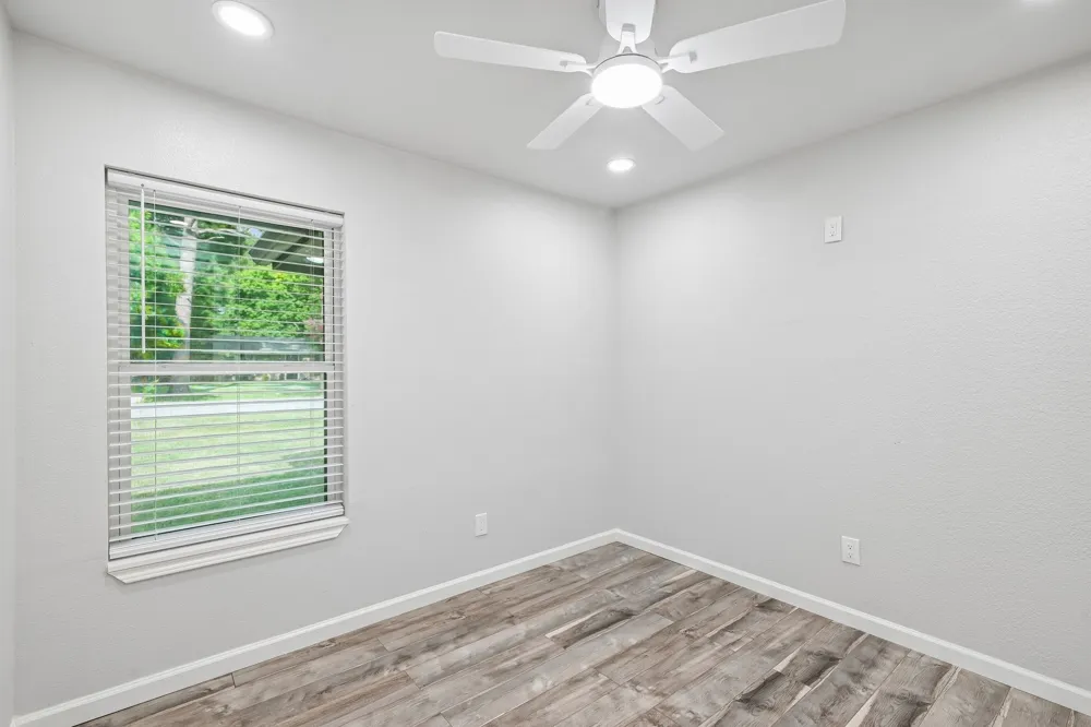 511 Commerce Street Kemp, TX 75143