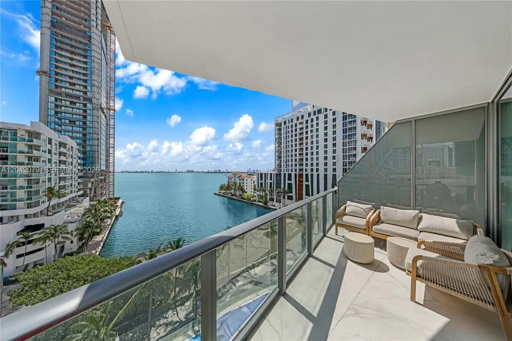460 NE 28th St #701 Miami, FL 33137