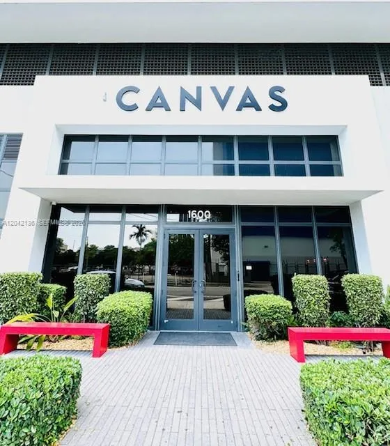 1600 NE 1 #1915 Miami, FL 33132