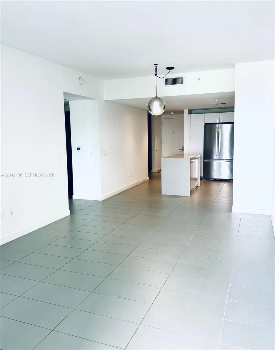 1600 NE 1 #1915 Miami, FL 33132