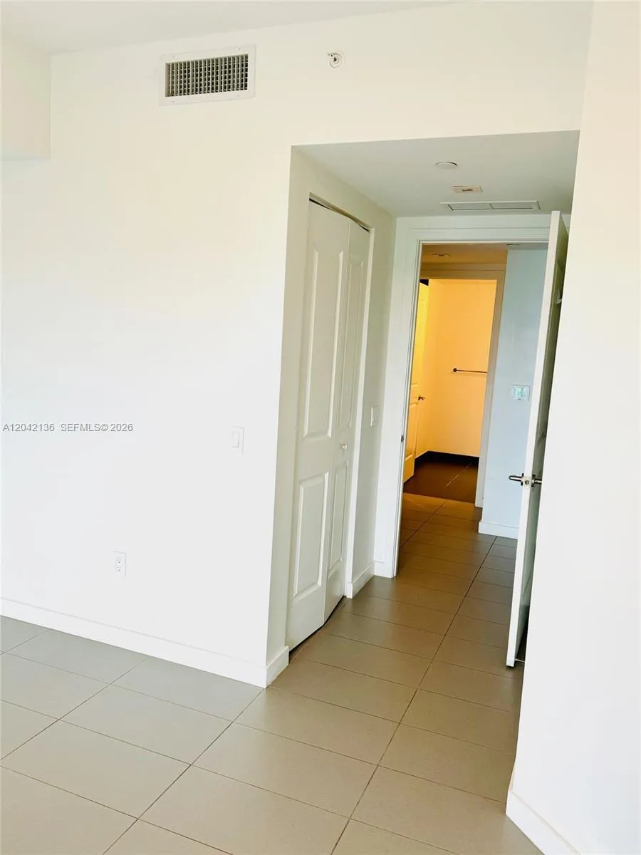 1600 NE 1 #1915 Miami, FL 33132