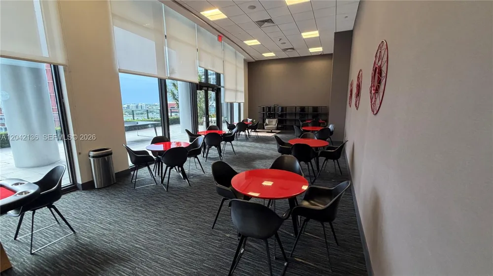 1600 NE 1 #1915 Miami, FL 33132