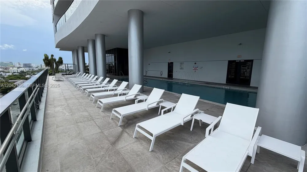 1600 NE 1 #1915 Miami, FL 33132