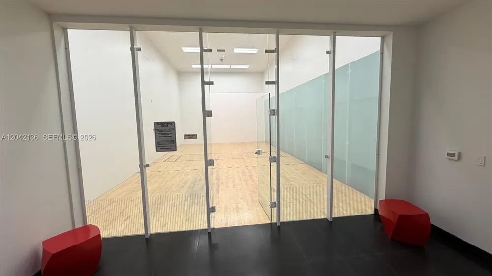 1600 NE 1 #1915 Miami, FL 33132