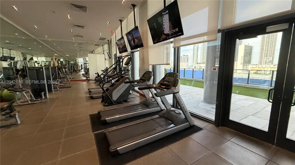 1600 NE 1 #1915 Miami, FL 33132