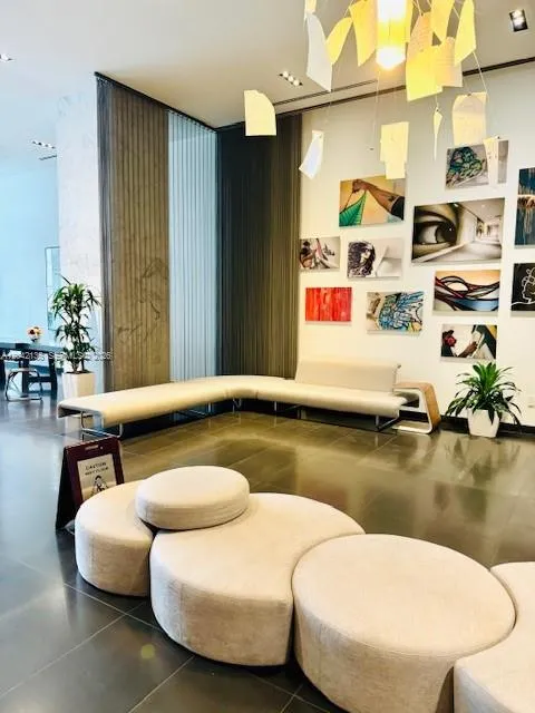 1600 NE 1 #1915 Miami, FL 33132