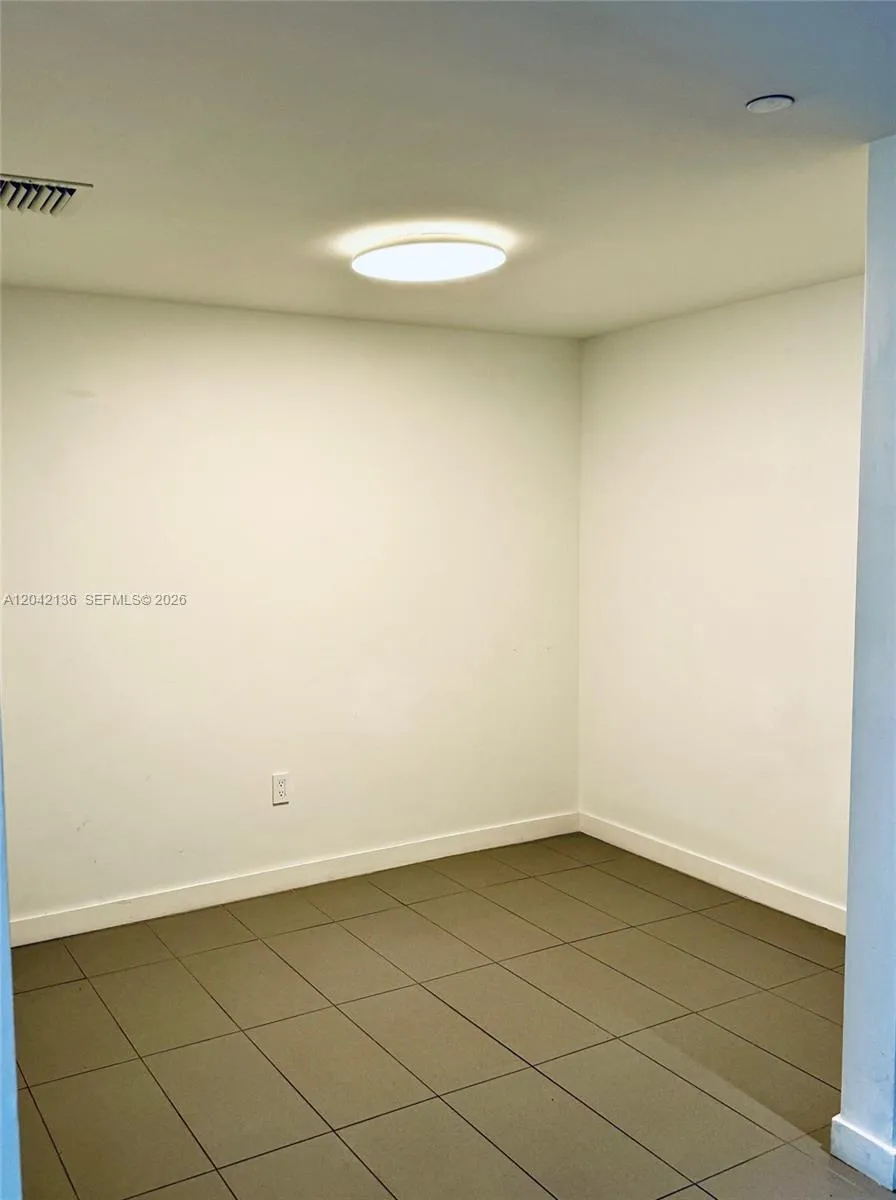 1600 NE 1 #1915 Miami, FL 33132