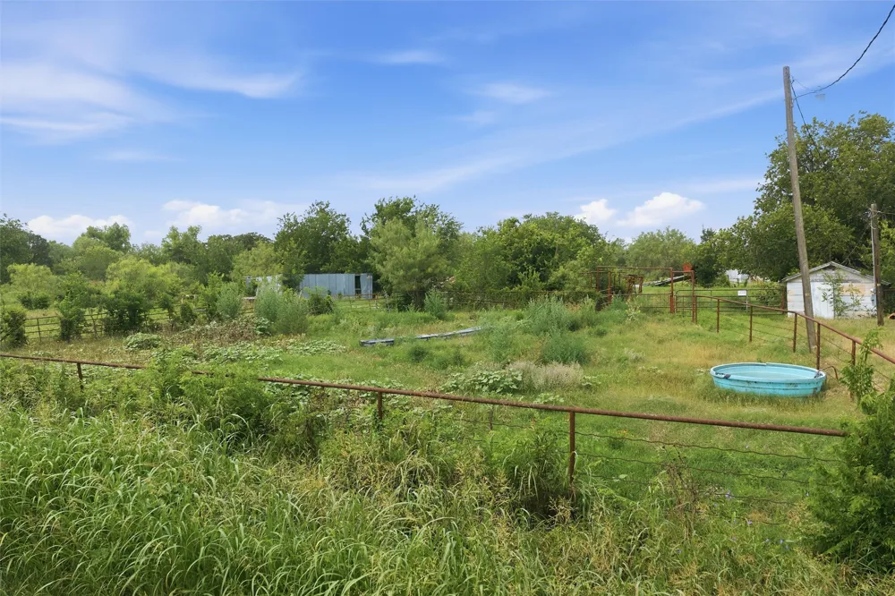 220 Homer Young Lane Axtell, TX 76624