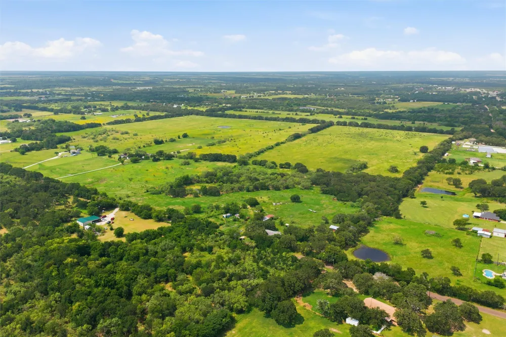 220 Homer Young Lane Axtell, TX 76624