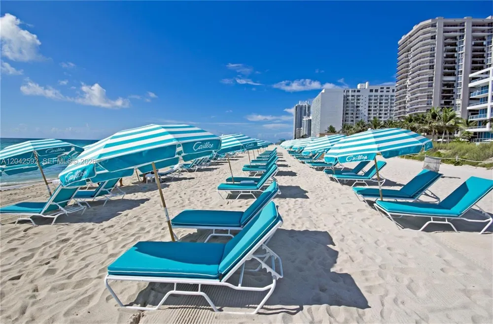 6801 Collins Ave #1101 Miami Beach, FL 33141