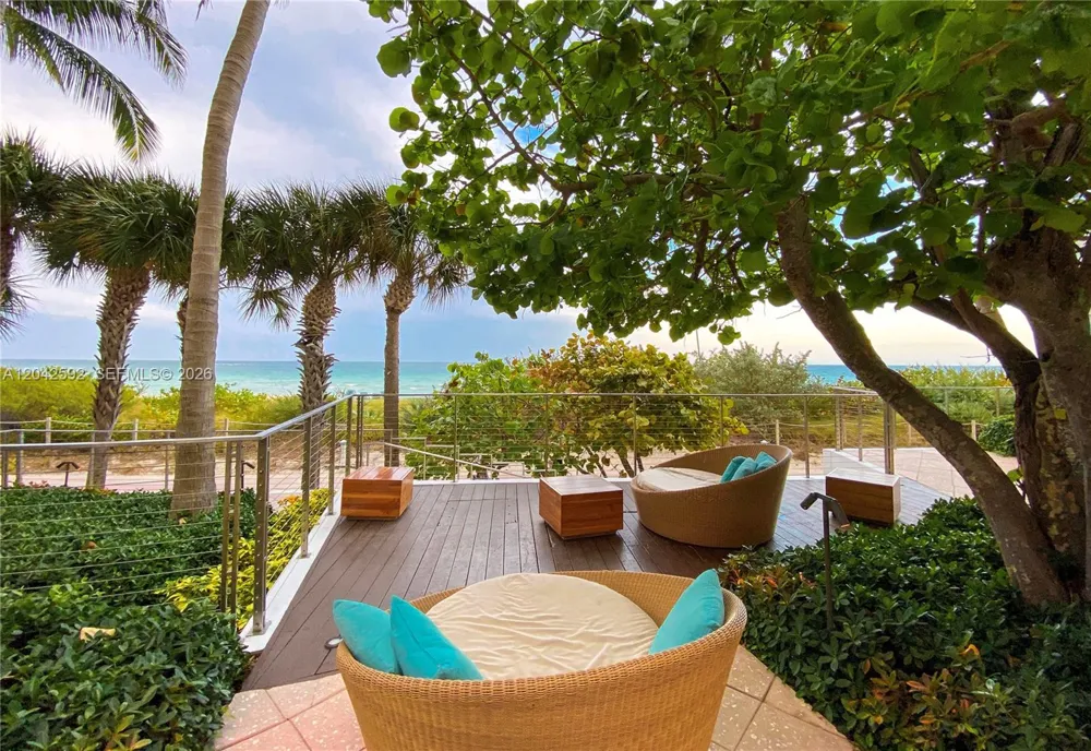 6801 Collins Ave #1101 Miami Beach, FL 33141
