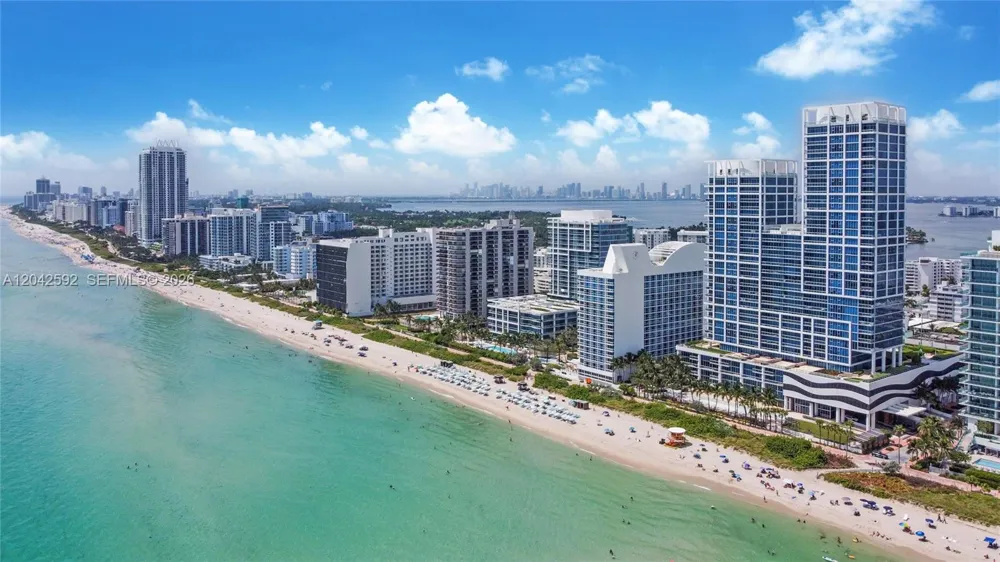 6801 Collins Ave #1101 Miami Beach, FL 33141