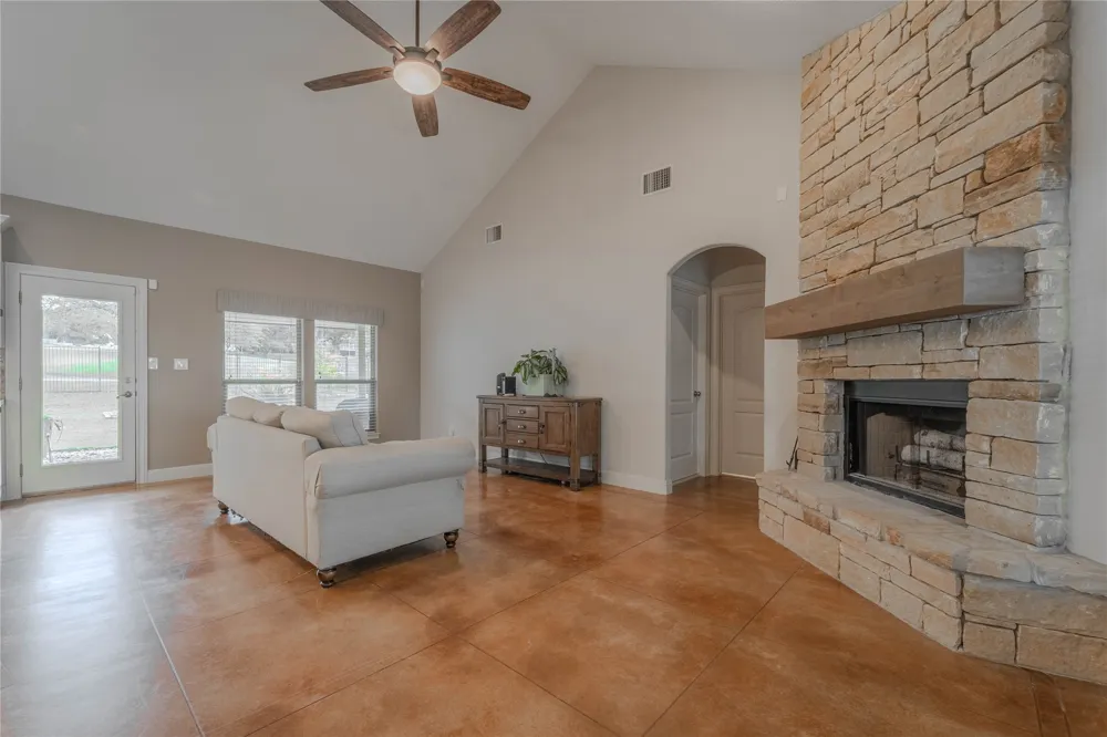 19013 Venture Drive Point Venture, TX 78645