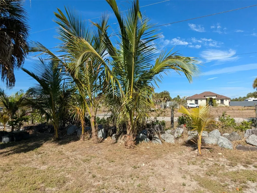 2830 NE 4th Ave Naples, FL 34120