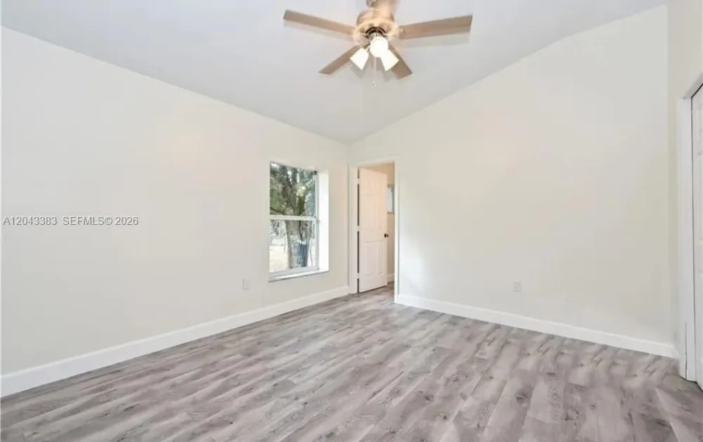 2830 NE 4th Ave Naples, FL 34120