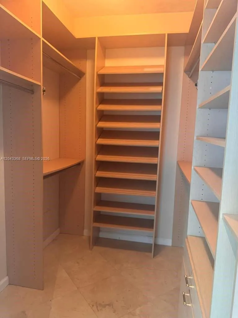 5025 Collins Ave #1602 Miami Beach, FL 33140