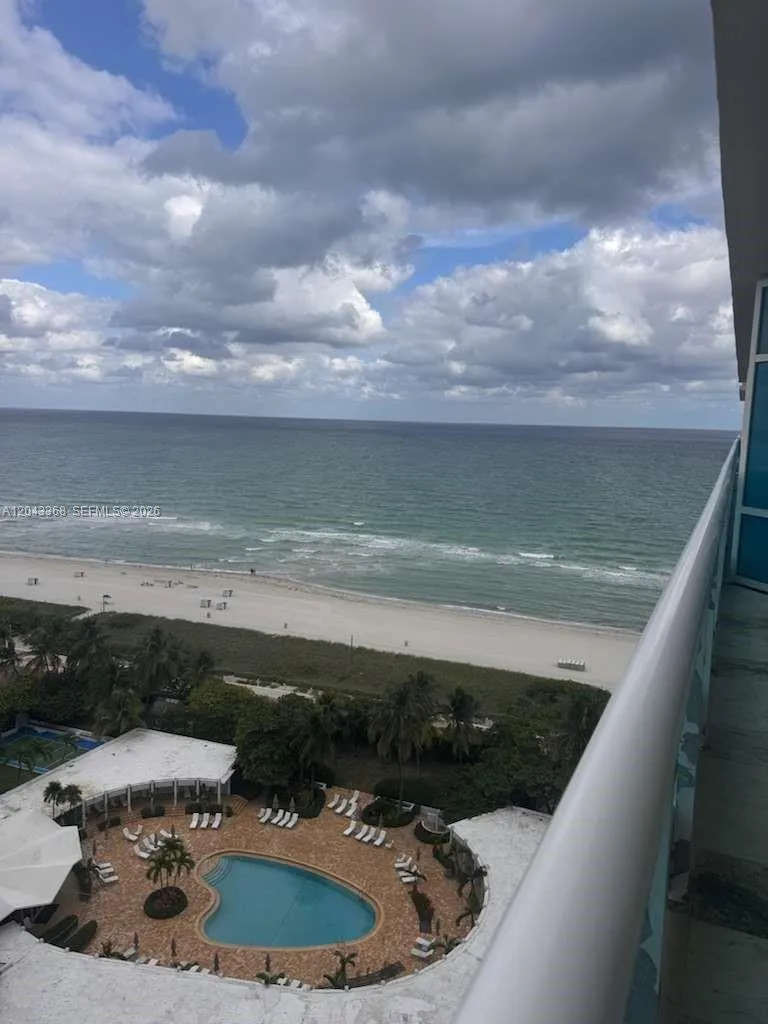 5025 Collins Ave #1602 Miami Beach, FL 33140